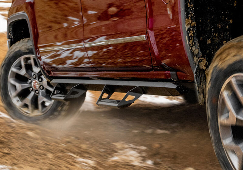 N-Fab Predator Pro Running Board Mud Running